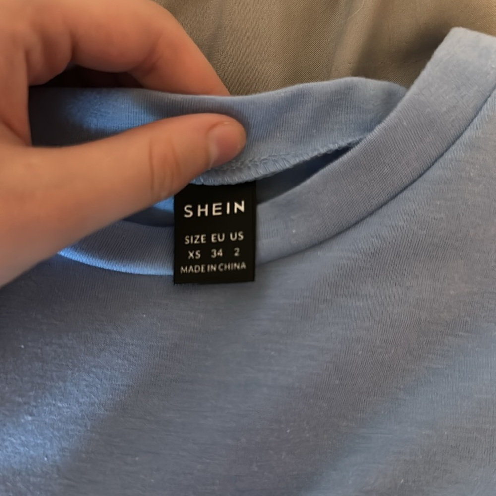 SHEIN Blue Short Sleeve Tee Classic Design - Picture 2 of 2
